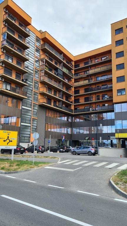 Apartman Martes Apartment Slavonski Brod Bagian luar foto